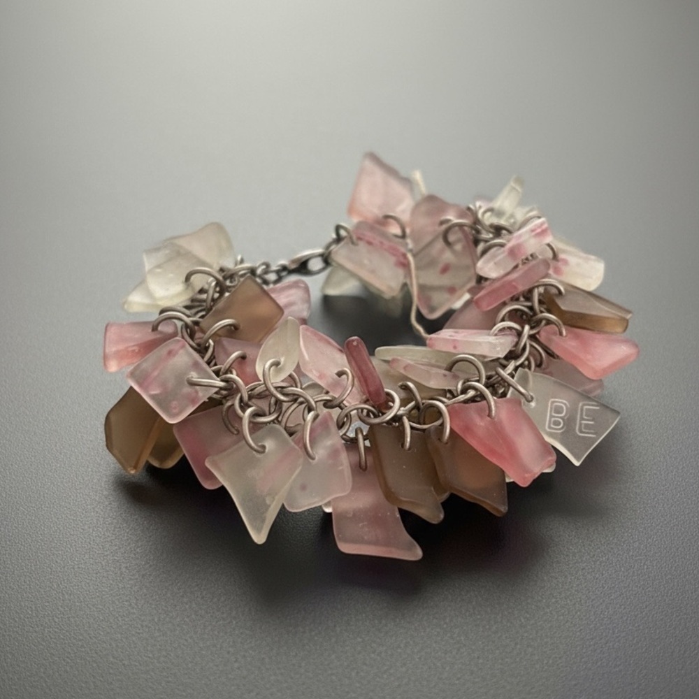 Vintage Y2K bracelet made of recycled sea glass